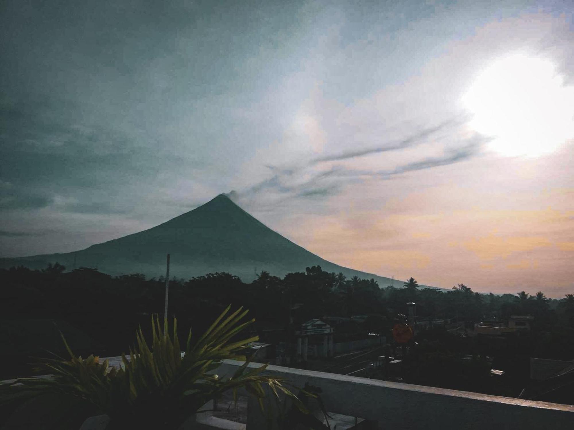 Majestique Hotel Albay Bicol Guinobatan Exterior foto